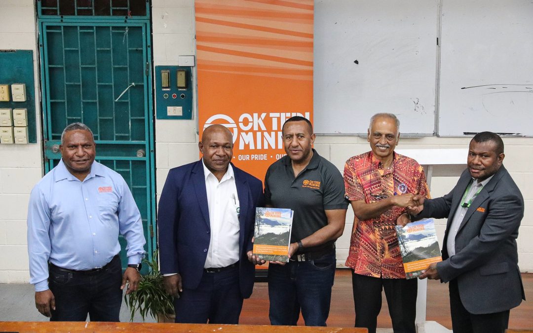 OTML donates K550, 000 to UPNG’s Earth Sciences Division