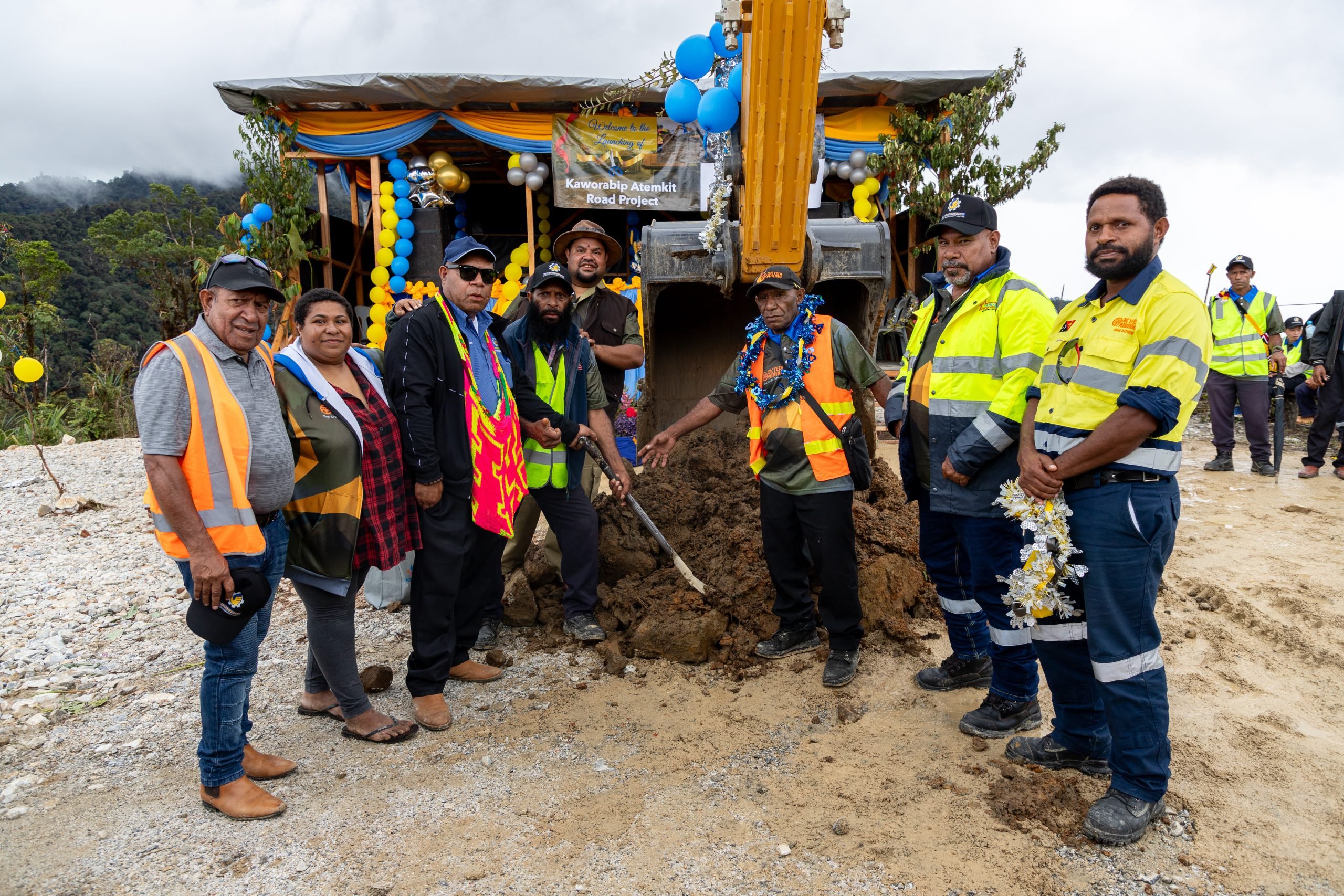 OTML funds Kavorabip-Atemkit Road Project in Western Province