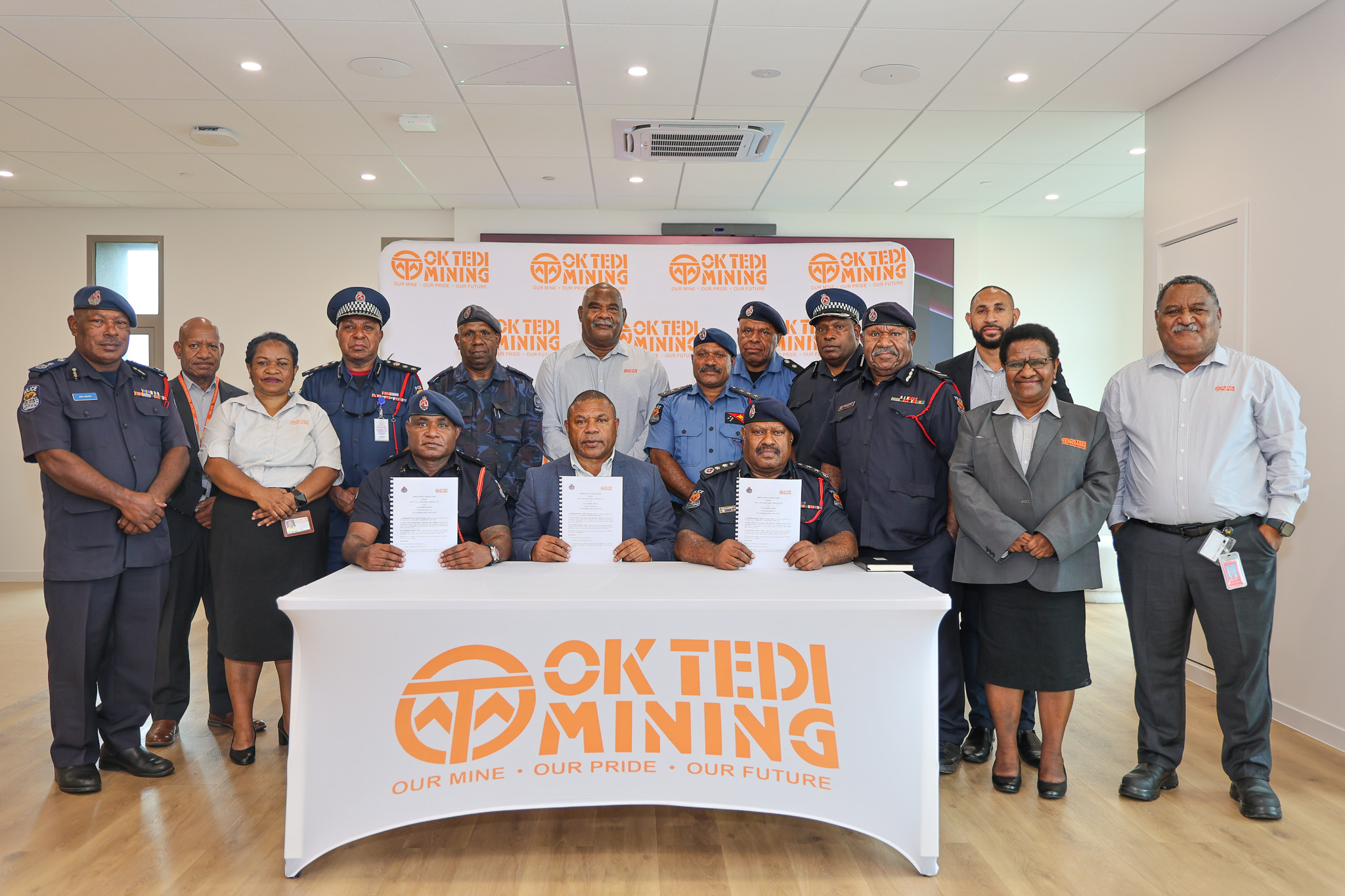 Ok Tedi Mining Limited signs Extended MoU with Royal Papua New Guinea Constabulary Special Services Division